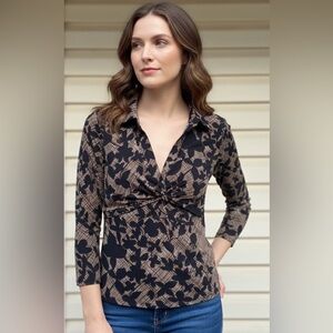 BcbgMaxAzria brown/black pattern long-sleeved collared v-neck blouse, Large